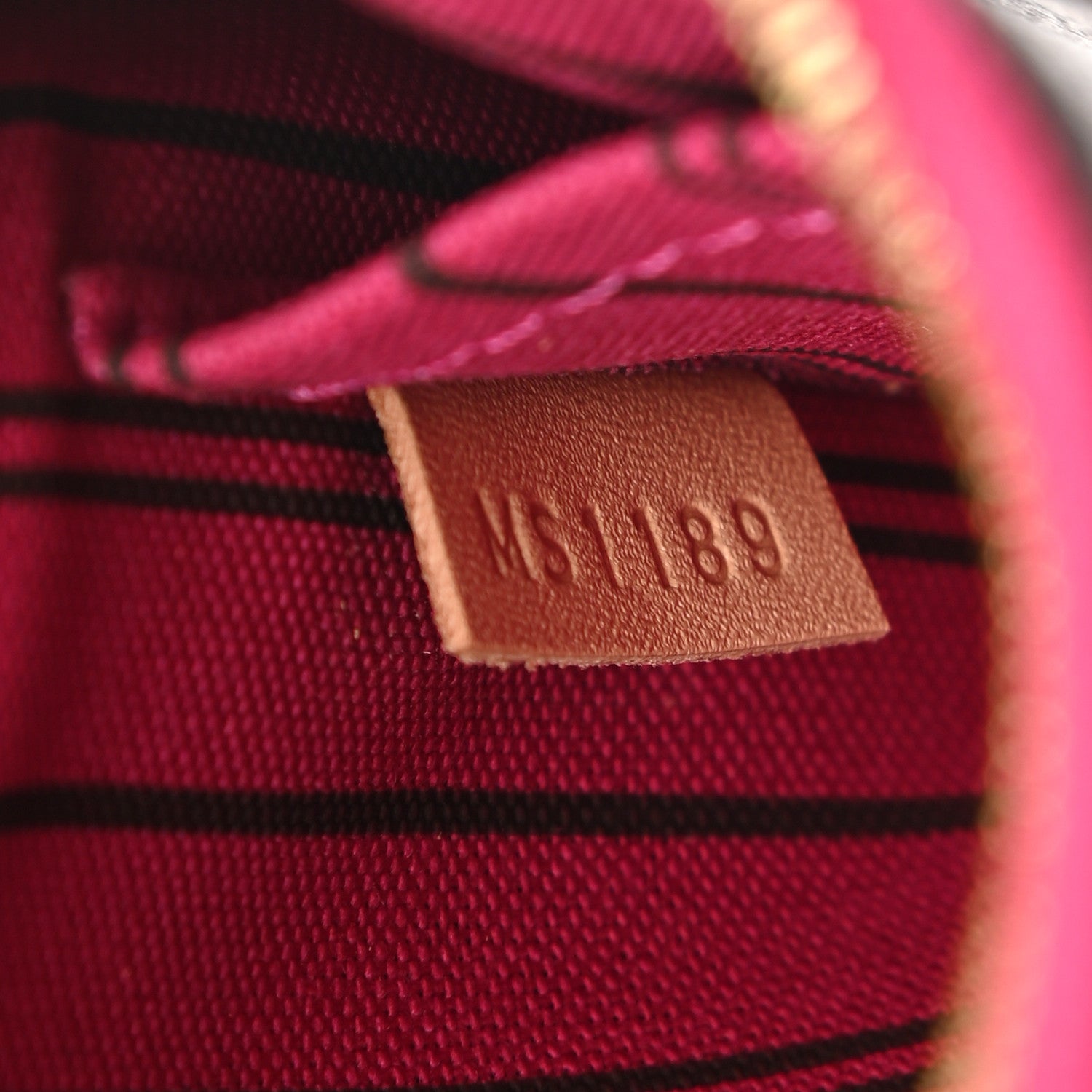 Louis Vuitton Monogram Neverfull PM Pochette Pivoine 7 of 8