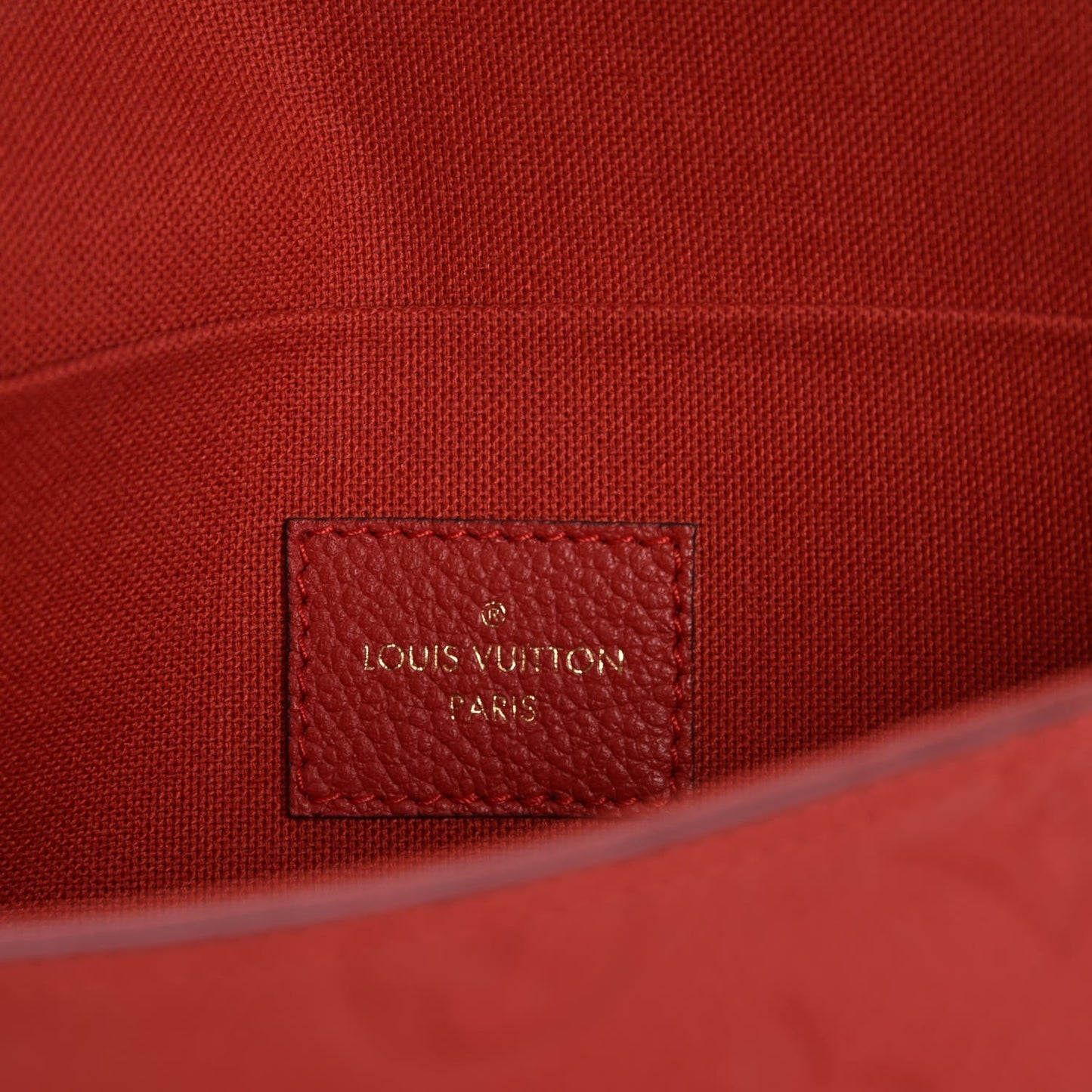 Empreinte Pochette Felicie Chain Wallet Cherry