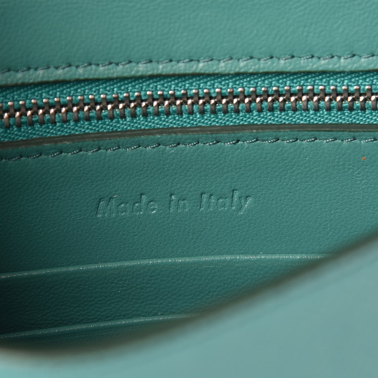Grained Calfskin Small Trotteur Cactus