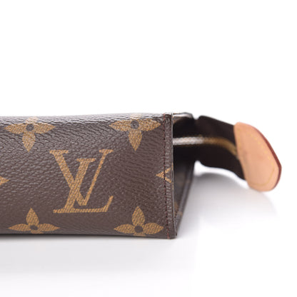 Louis Vuitton Monogram Toiletry Pouch 15 9 of 11