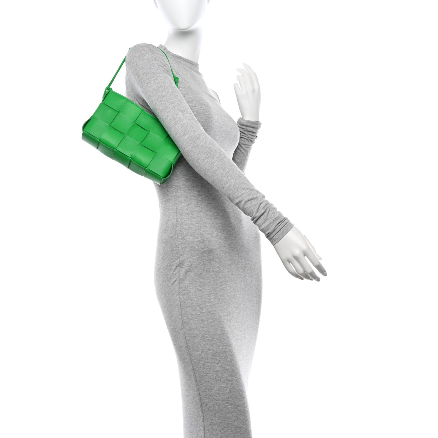 Calfskin Maxi Intrecciato Cassette Pouch On Strap Parakeet
