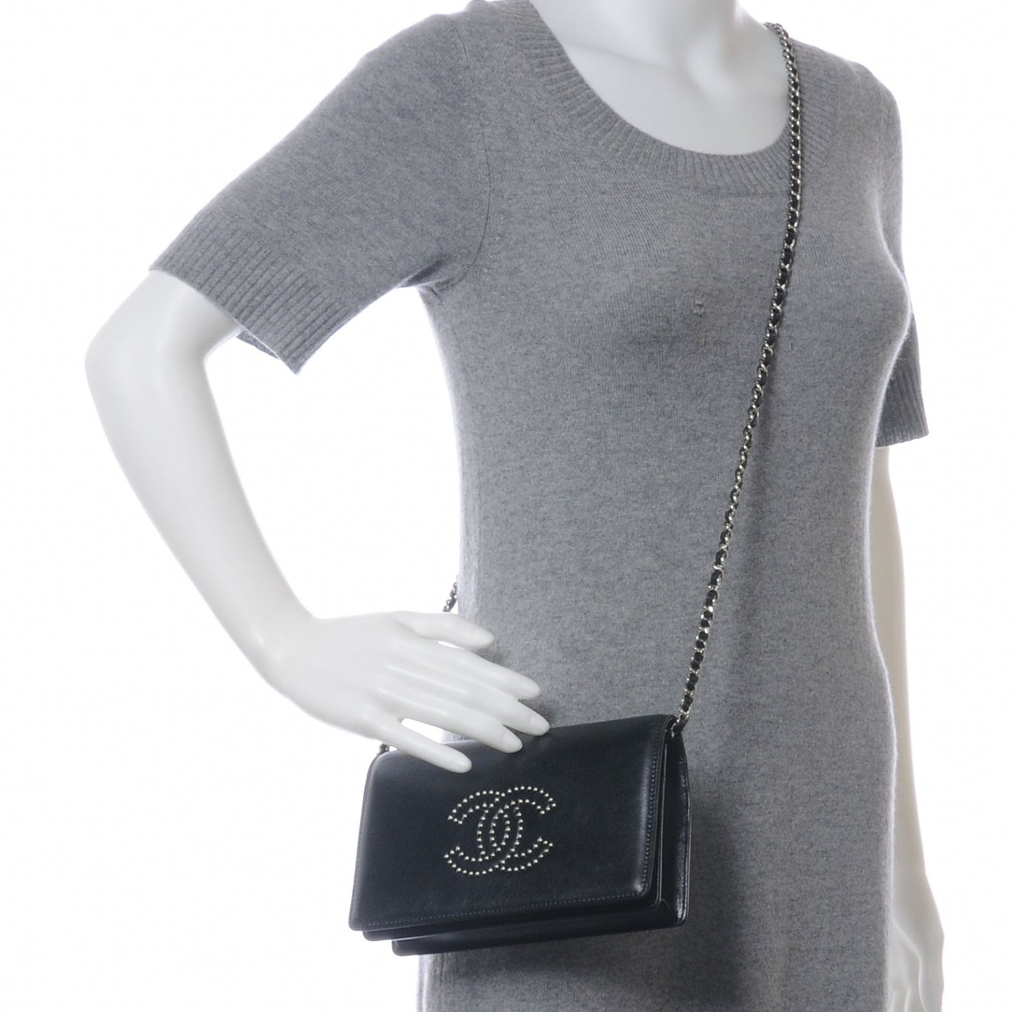 Lambskin Studded CC Wallet On Chain WOC Black
