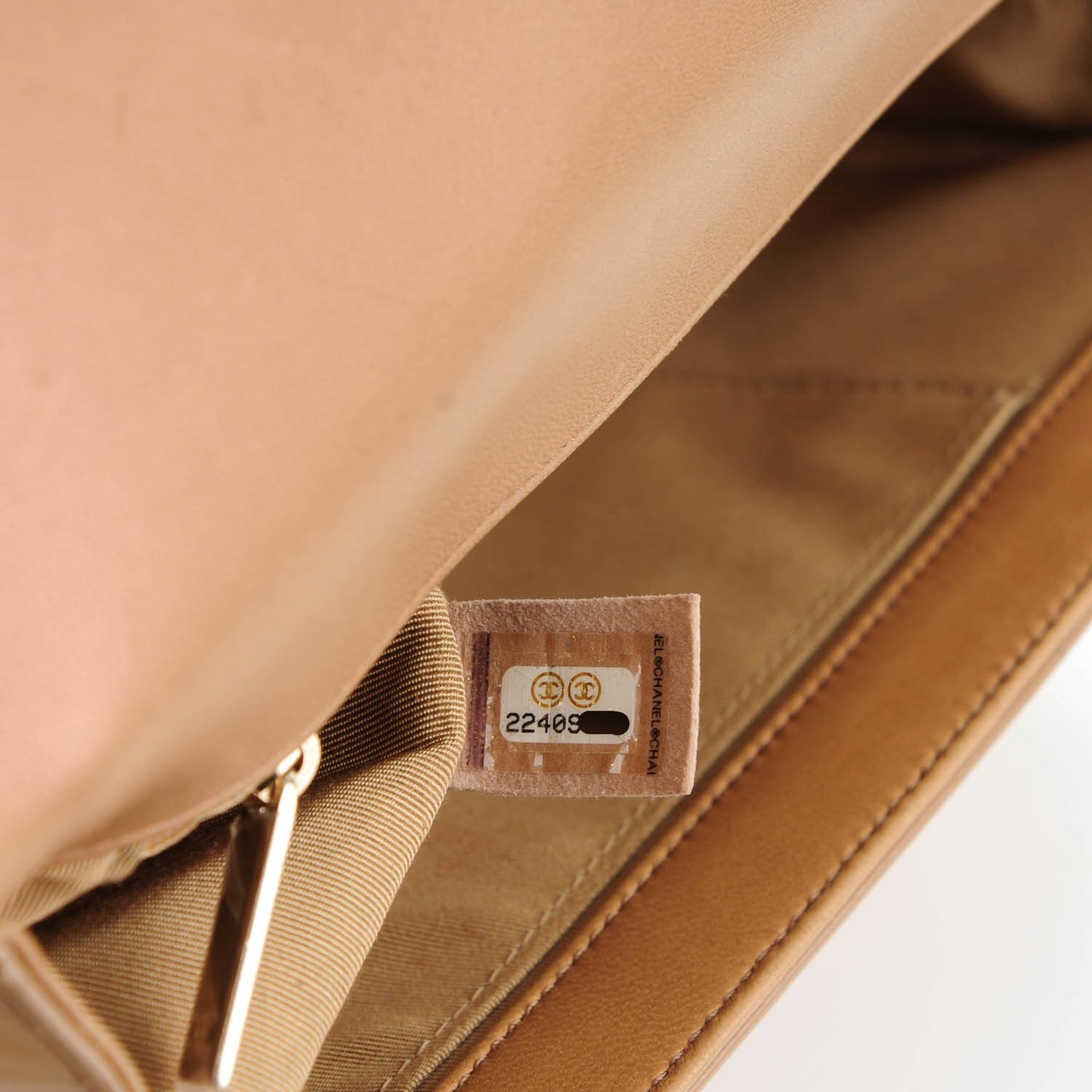 Iridescent Calfskin Quilted New Medium Boy Flap Beige