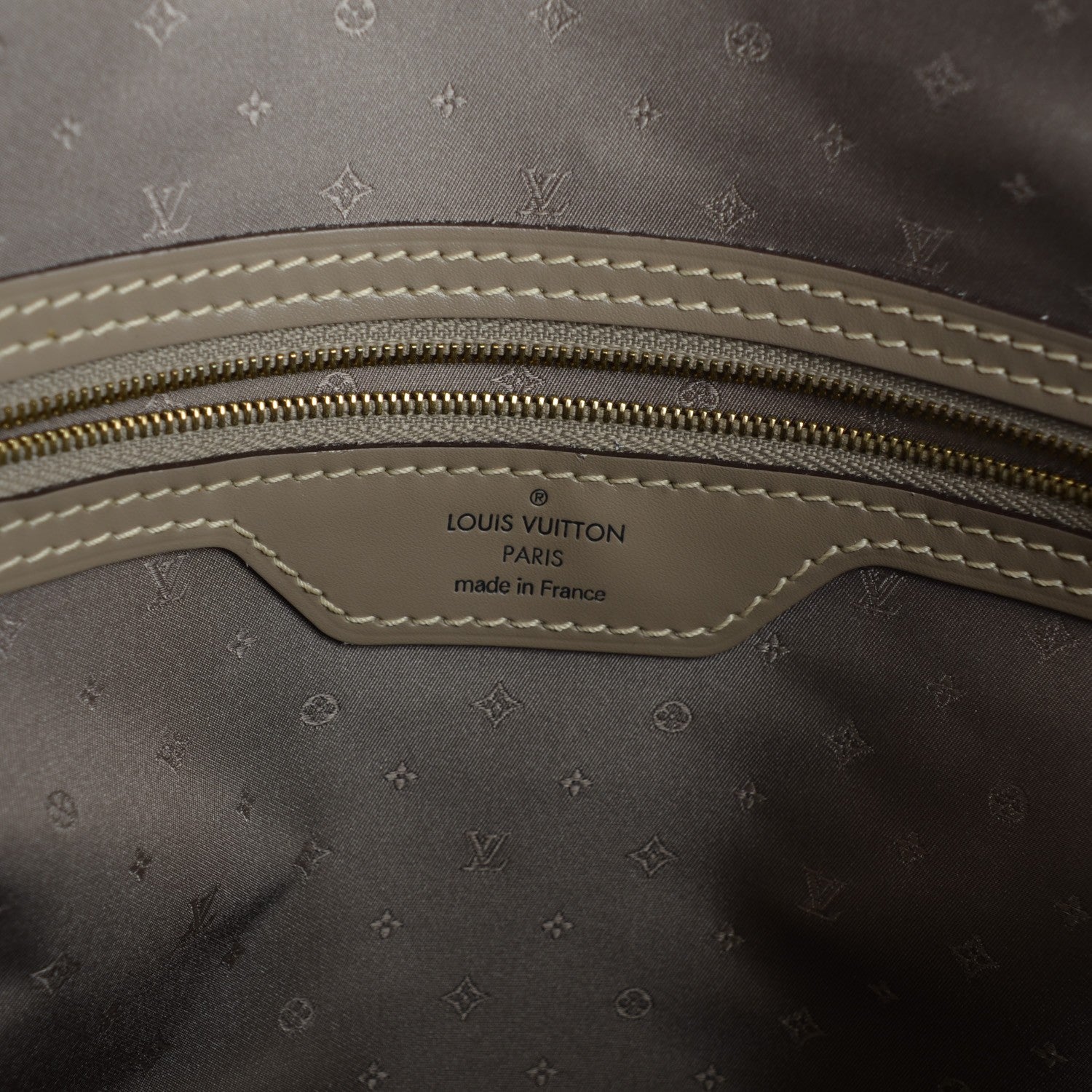 Louis Vuitton Suhali Lockit MM Greige 6 of 7