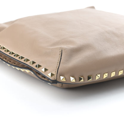 Valentino Garavani Vitello Rockstud Hobo Beige 6 of 9