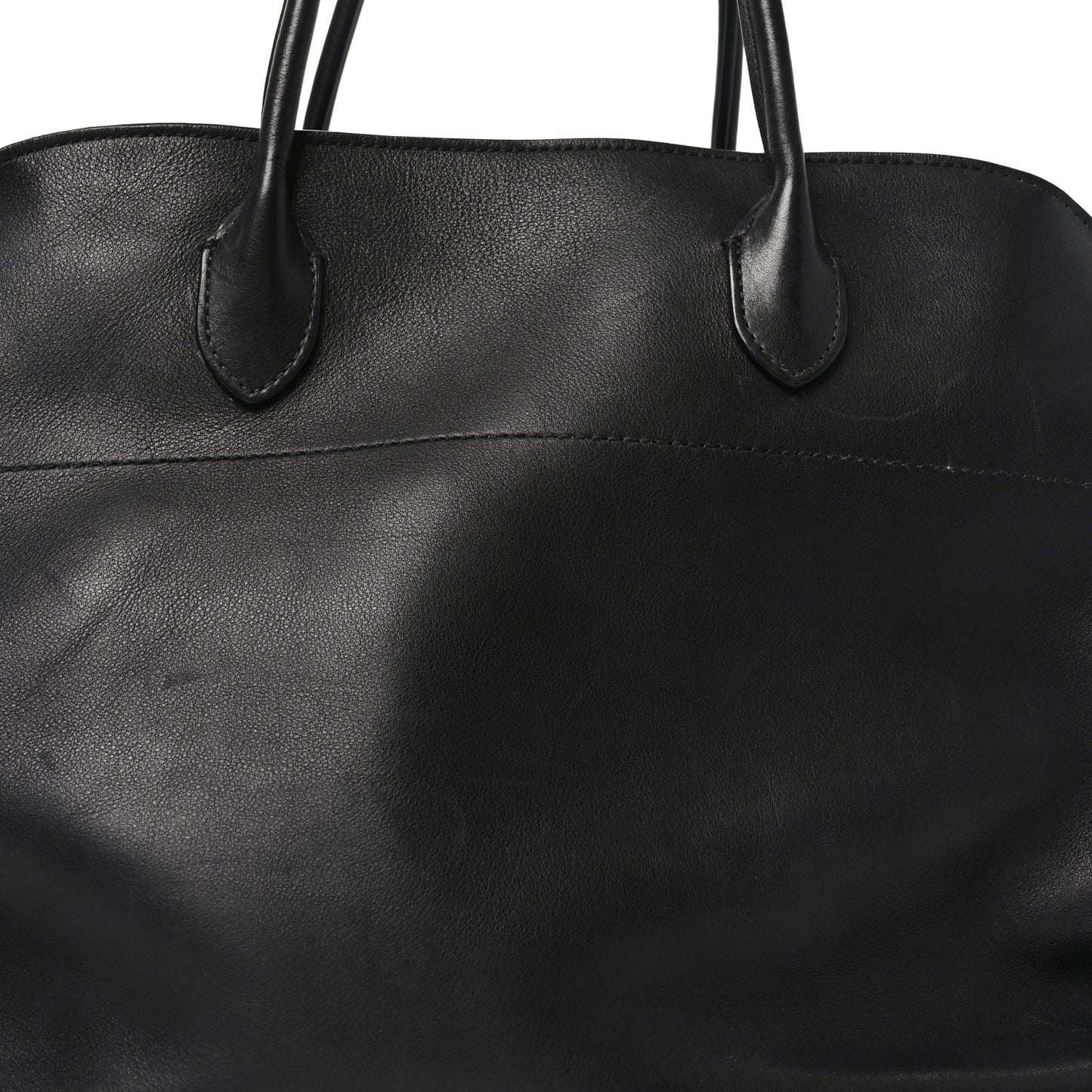 Polished Saddle Calfskin Soft Margaux 17 Black