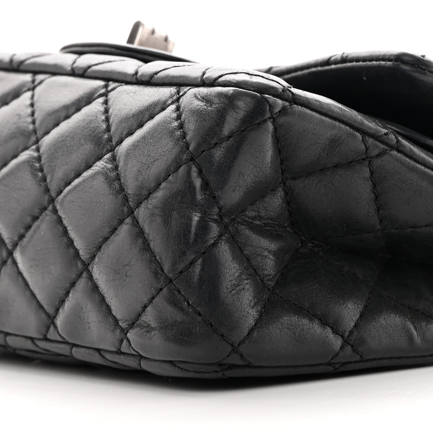 Iridescent Calfskin Quilted 2.55 Reissue 224 Flap Black