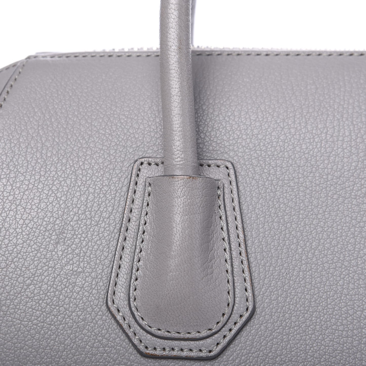 Sugar Goatskin Medium Antigona Pearl Grey