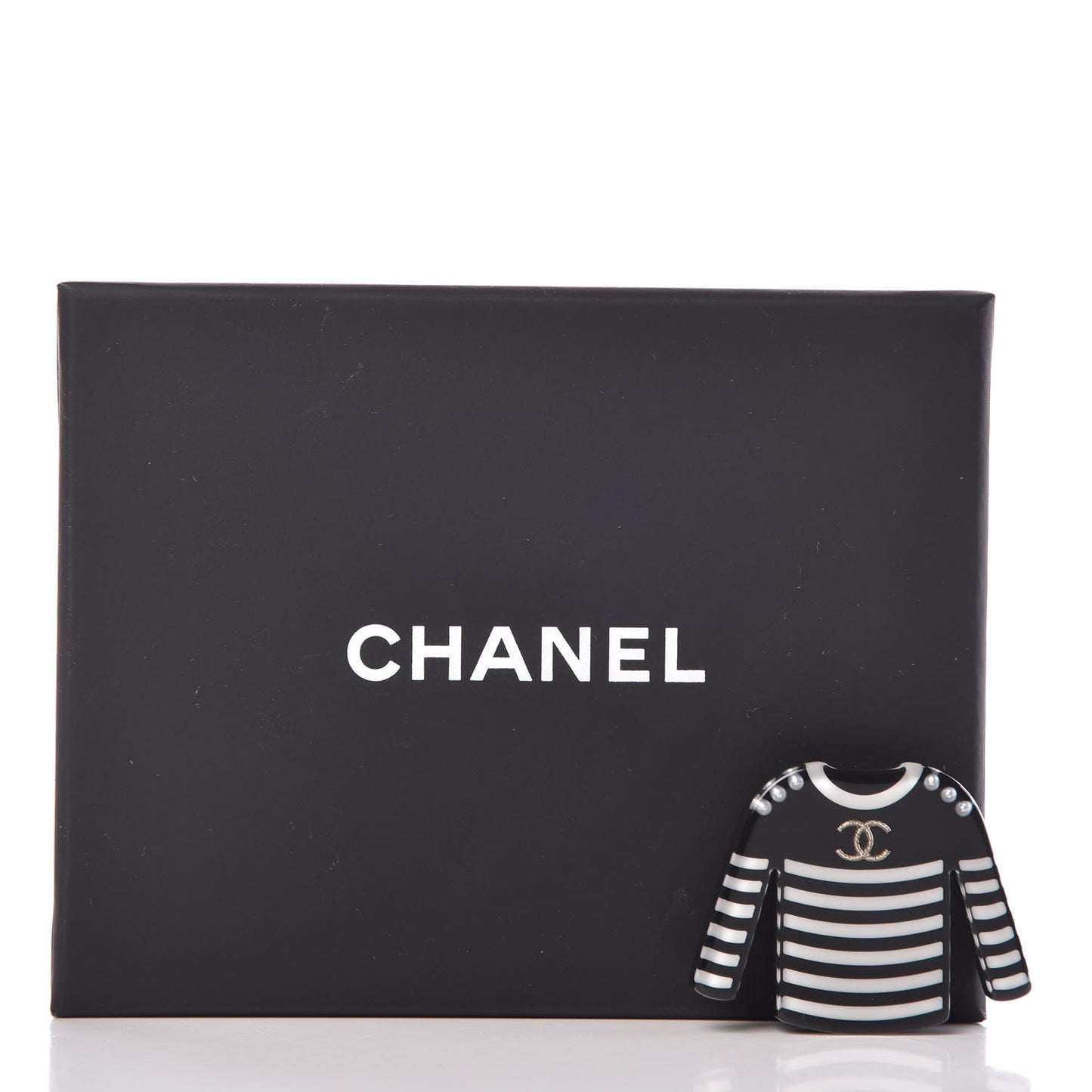 Resin Sweater CC Brooch Black White