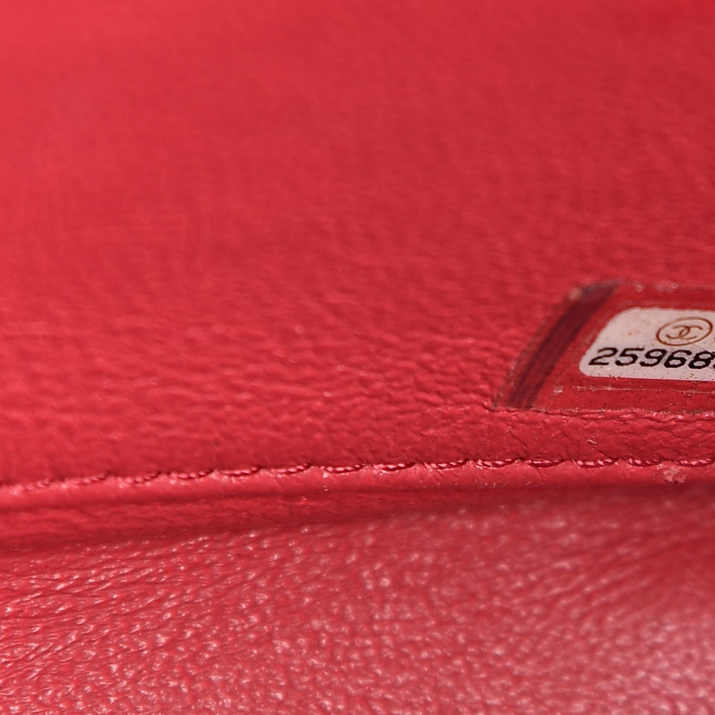 Caviar Quilted Medium Business Affinity Flap Red