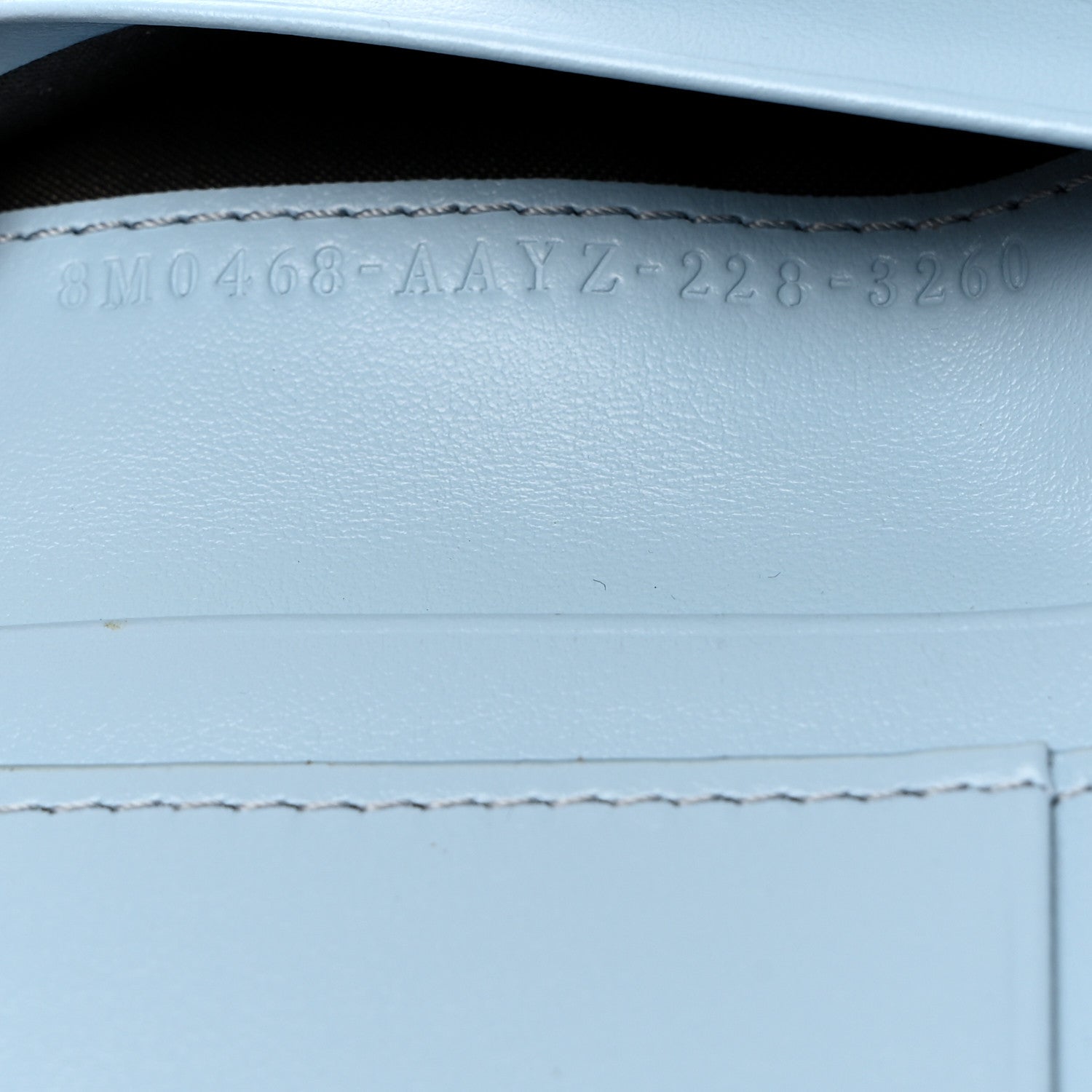 Fendi Vitello King Tamponato Logo Embossed Card Holder Wallet Azzurro Baby 7 of 8