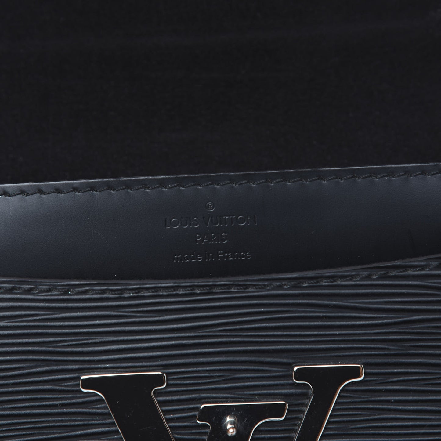 Epi Louise Strap PM Black