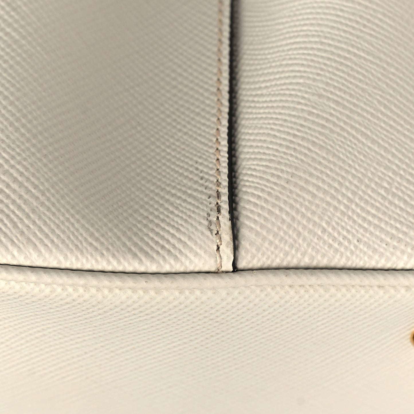 Saffiano Cuir Medium Double Bag Talco Lacca