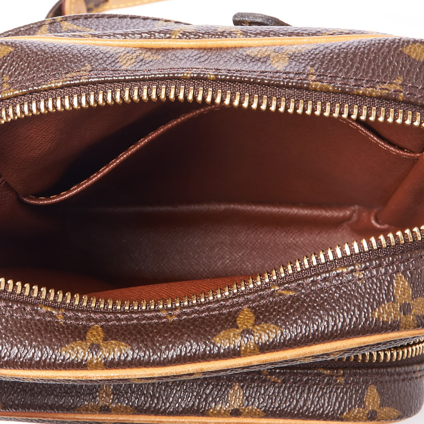 Monogram Amazone