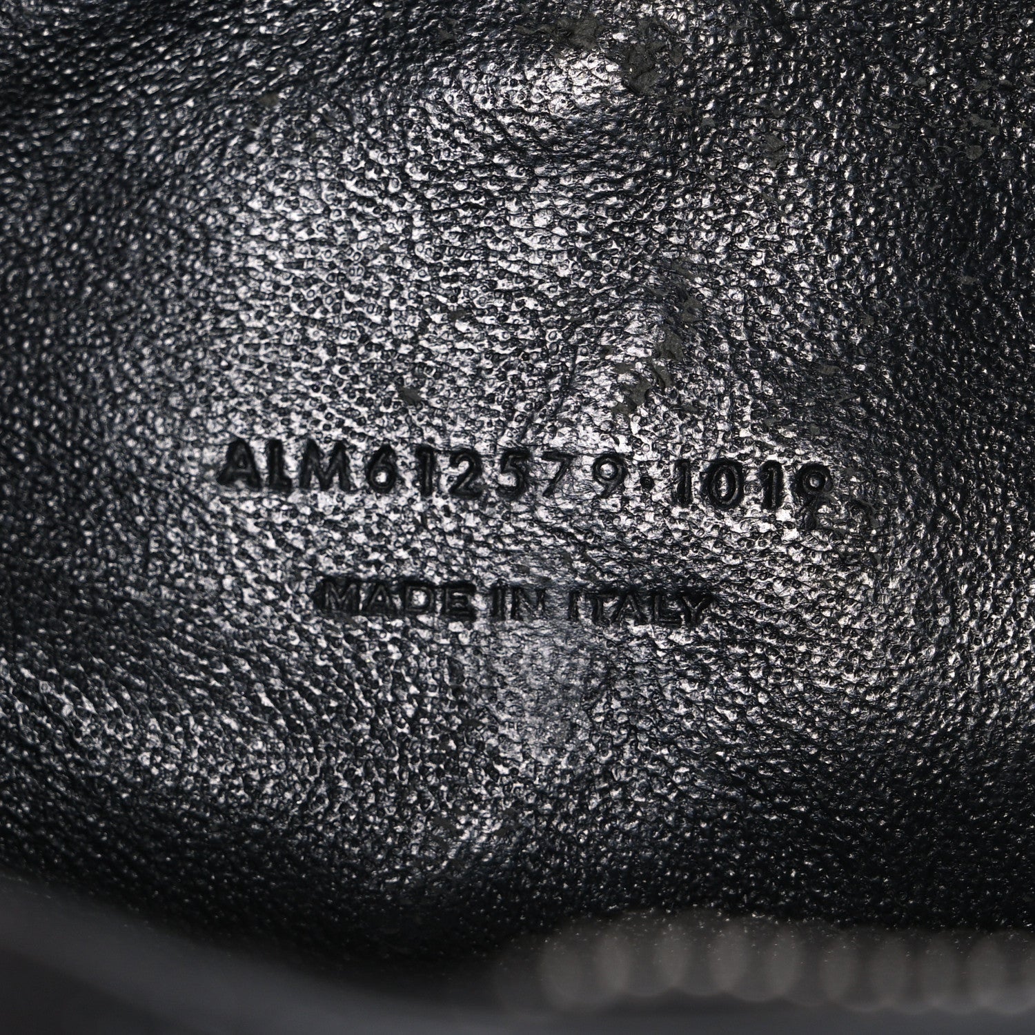 Saint Laurent Grain De Poudre Matelasse Monogram Mini Lou Camera Bag Black 6 of 10