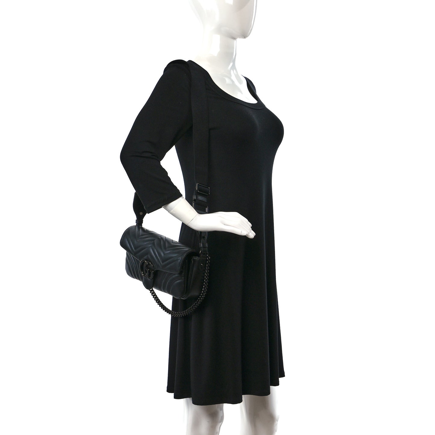 Calfskin Matelasse Monochrome GG Marmont Crossbody Shoulder Bag Black