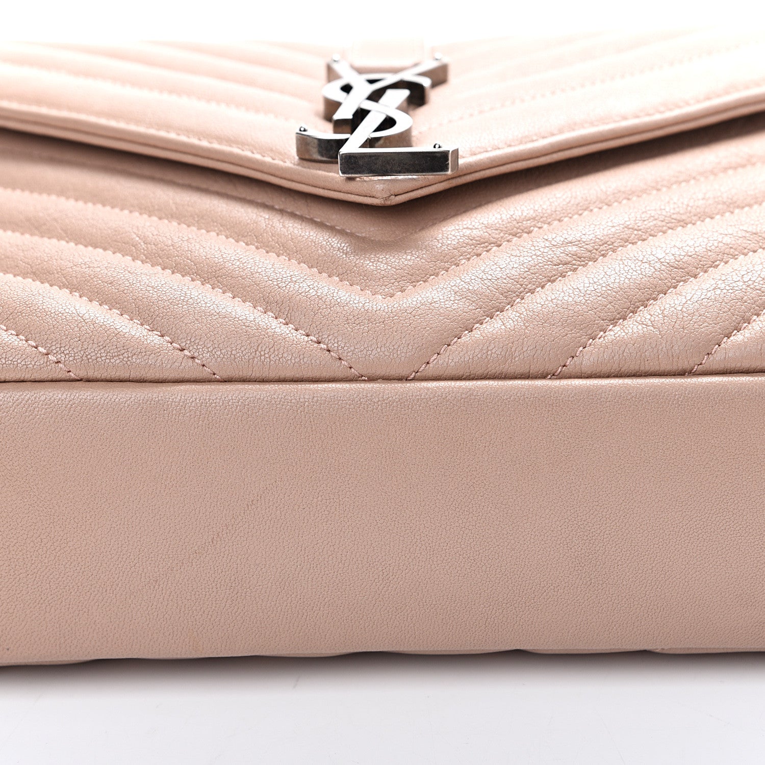 Saint Laurent Sheepskin Matelasse Chevron Monogram Medium College Bag Fard 8 of 14