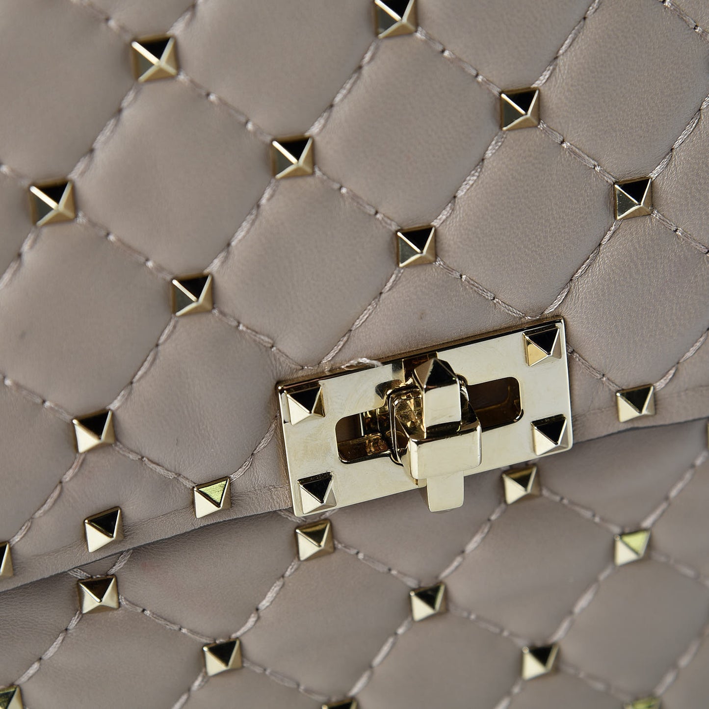 Nappa Large Rockstud Spike Shoulder Bag Poudre