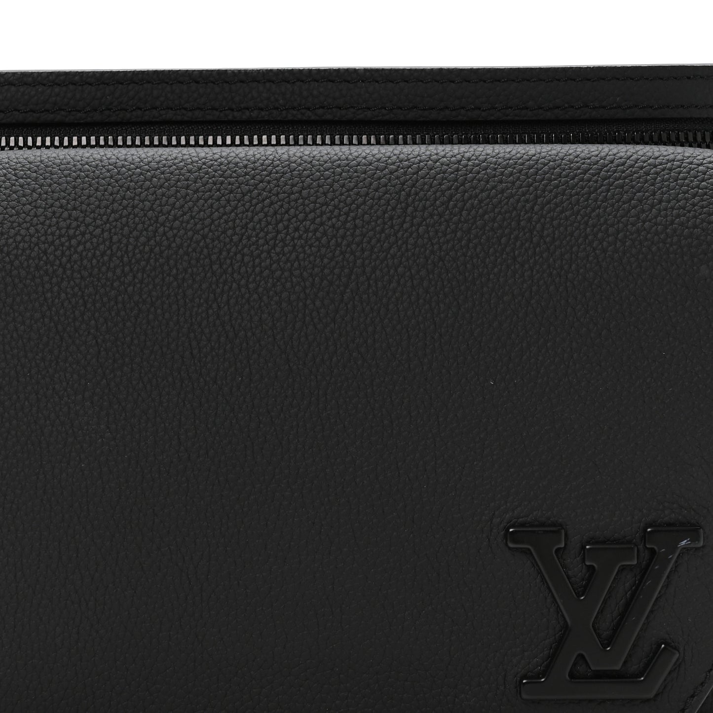 Grained Calfskin Aerogram Takeoff Sling Black