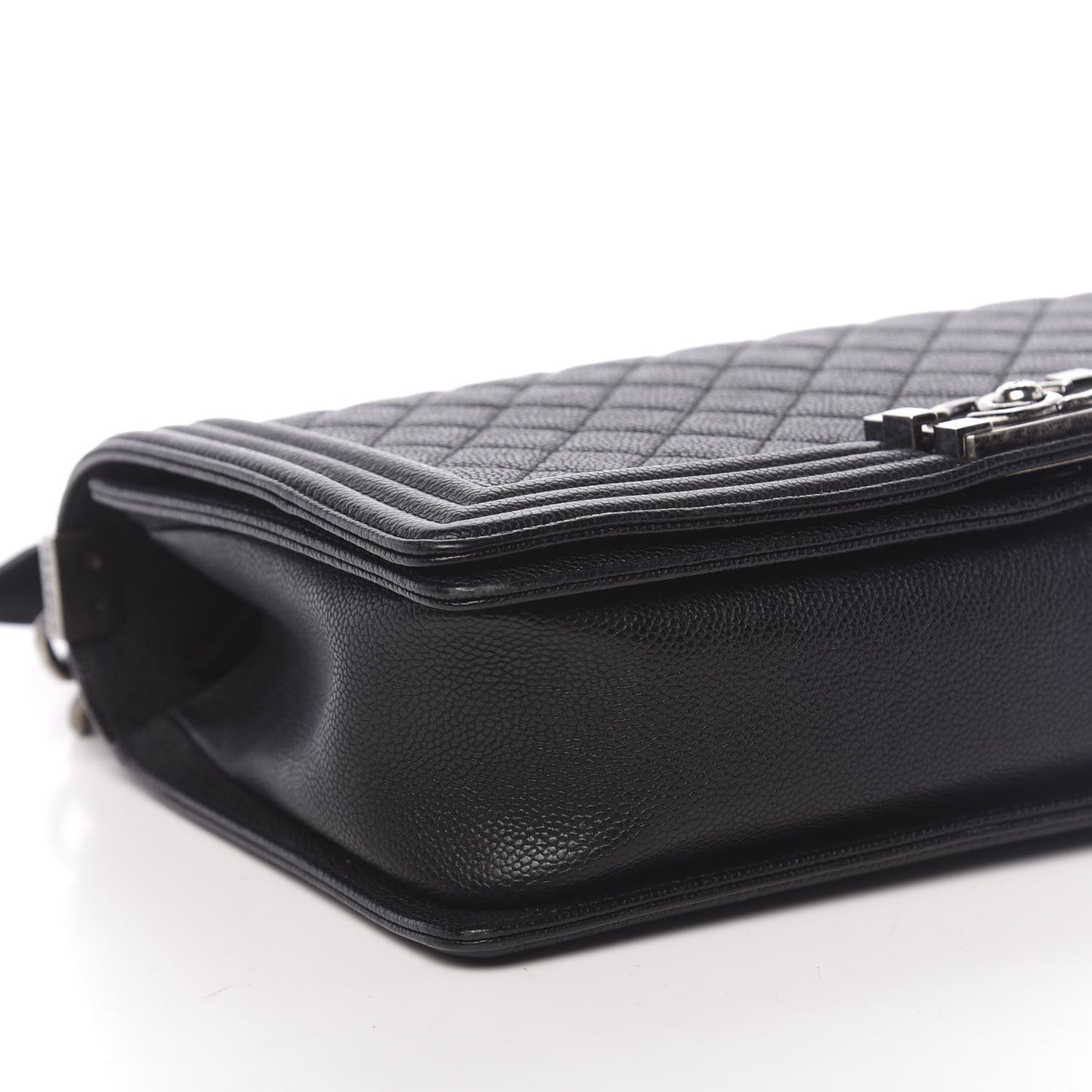 Caviar Quilted Large Boy Flap Black