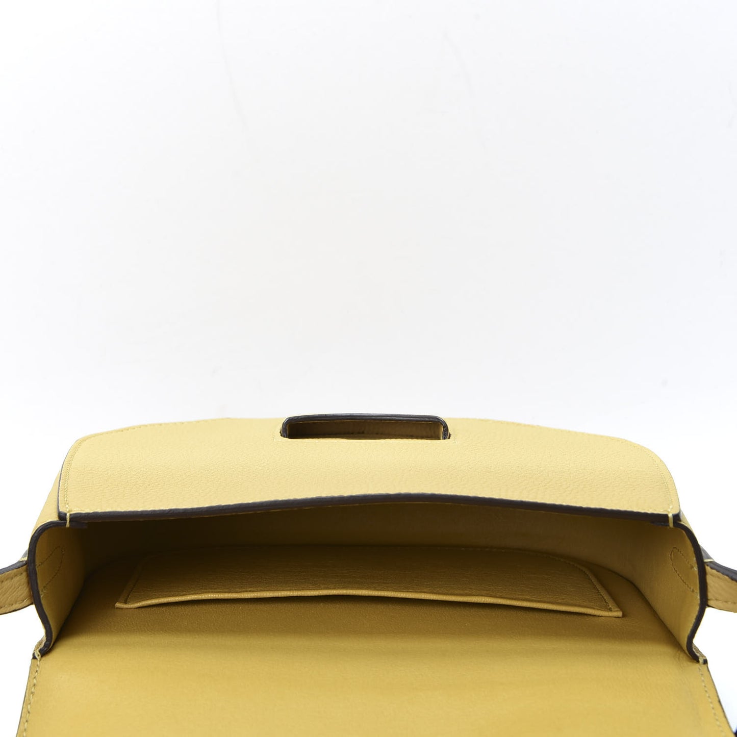 Baby Grained Calfskin Small Trotteur Vanilla