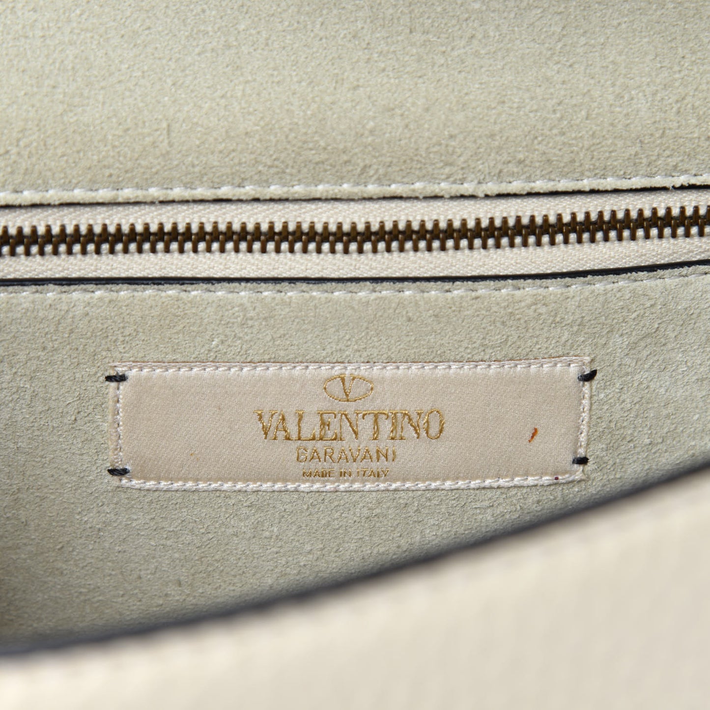 Pebbled Calfskin Rockstud Rolling Small Glam Lock Flap Ivory