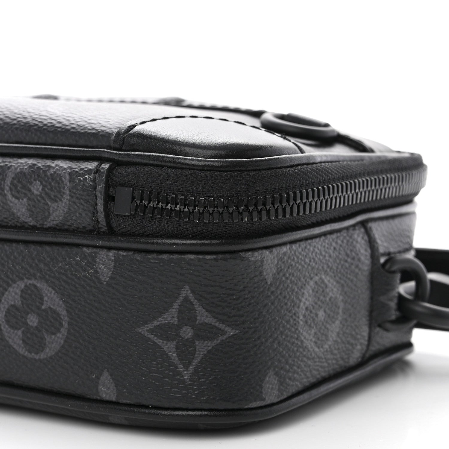 Louis Vuitton Monogram Eclipse Alpha Wearable Wallet 10 of 10