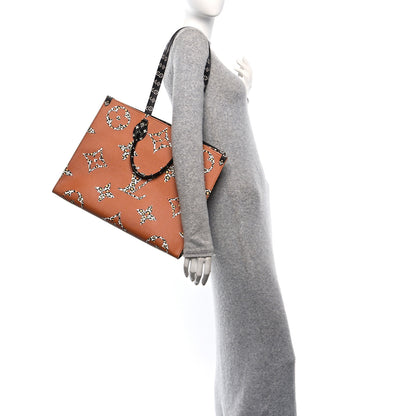 Louis Vuitton Monogram Giant Jungle Onthego GM Black 3 of 11