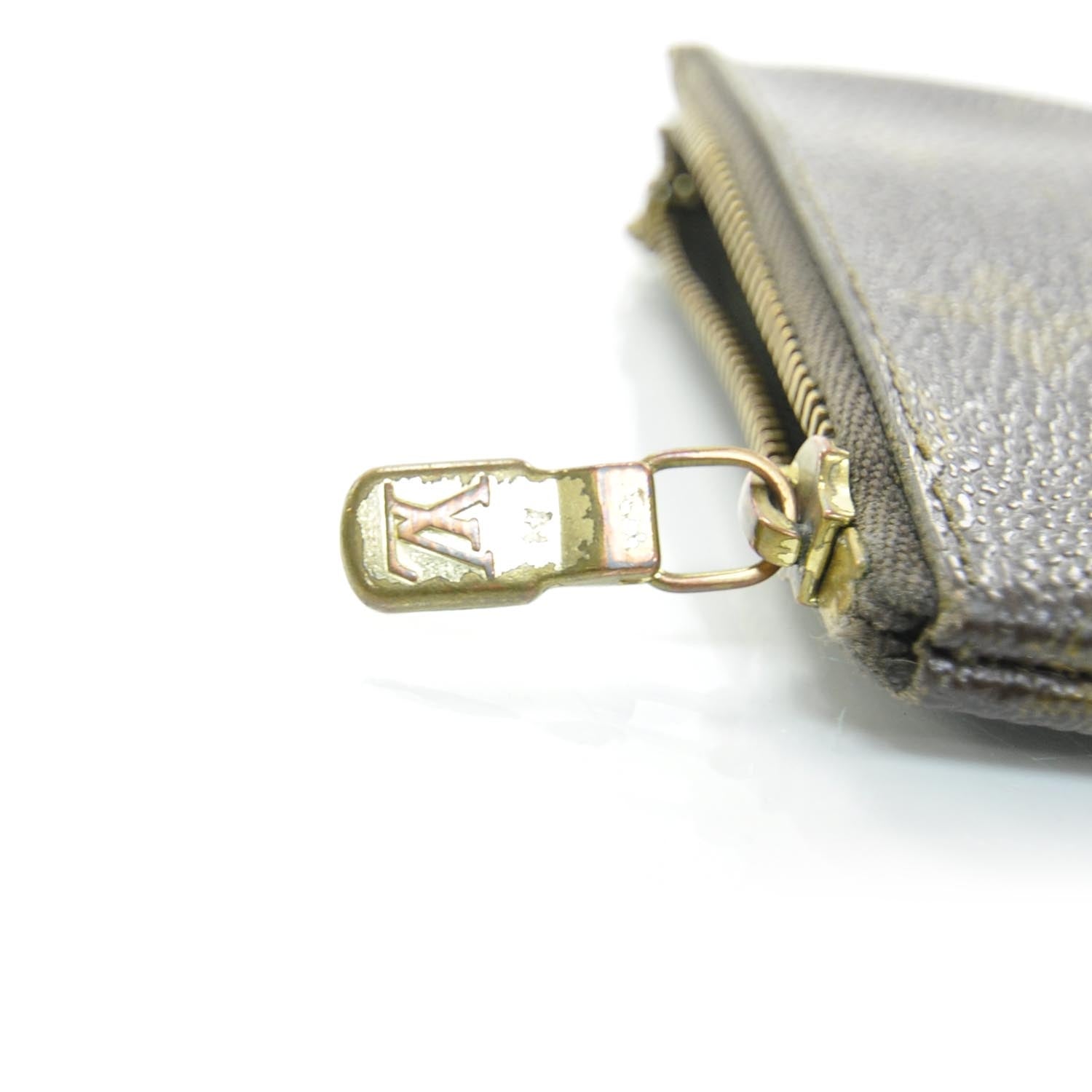 Louis Vuitton Monogram Key Pouch 6 of 6