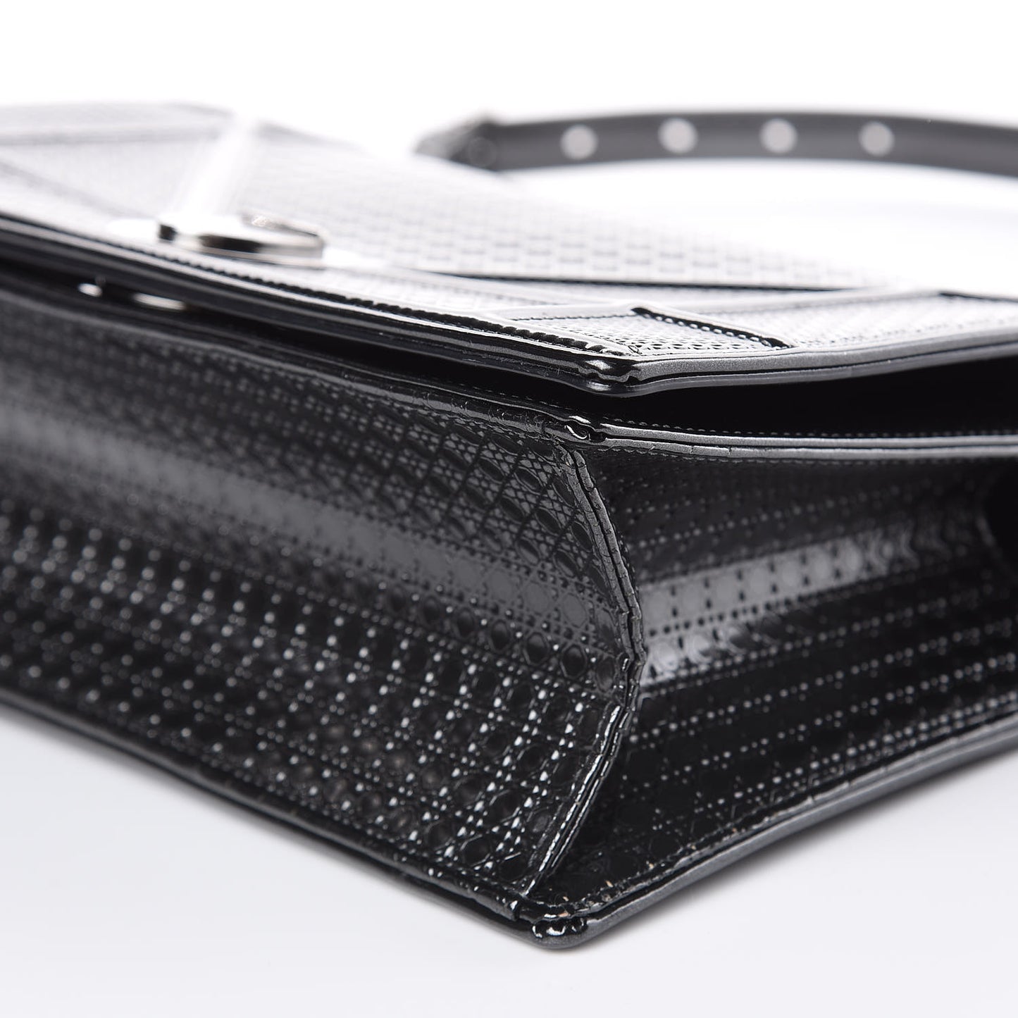 Metallic Patent Micro-Cannage Medium Diorama Flap Bag Graphite