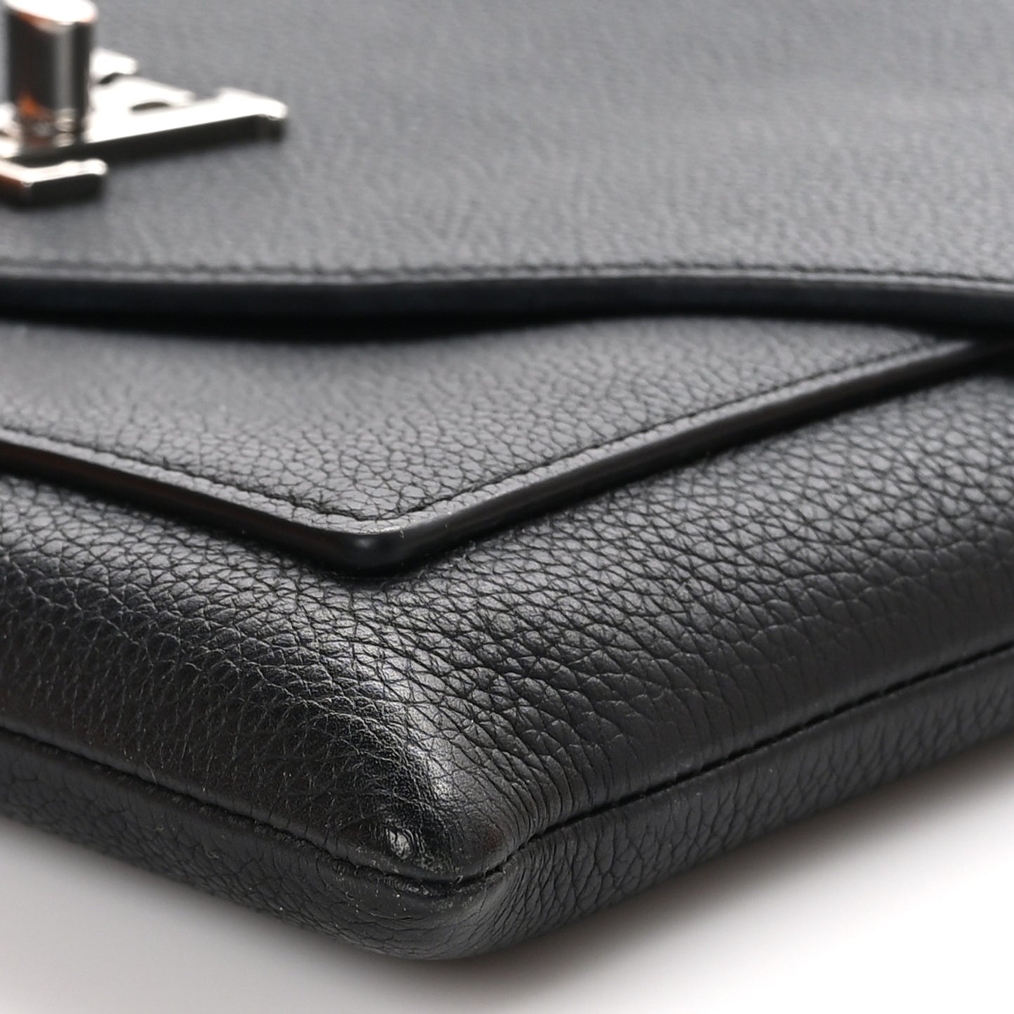 LOUIS VUITTON Soft Calfskin My Lockme Chain Pochette Black