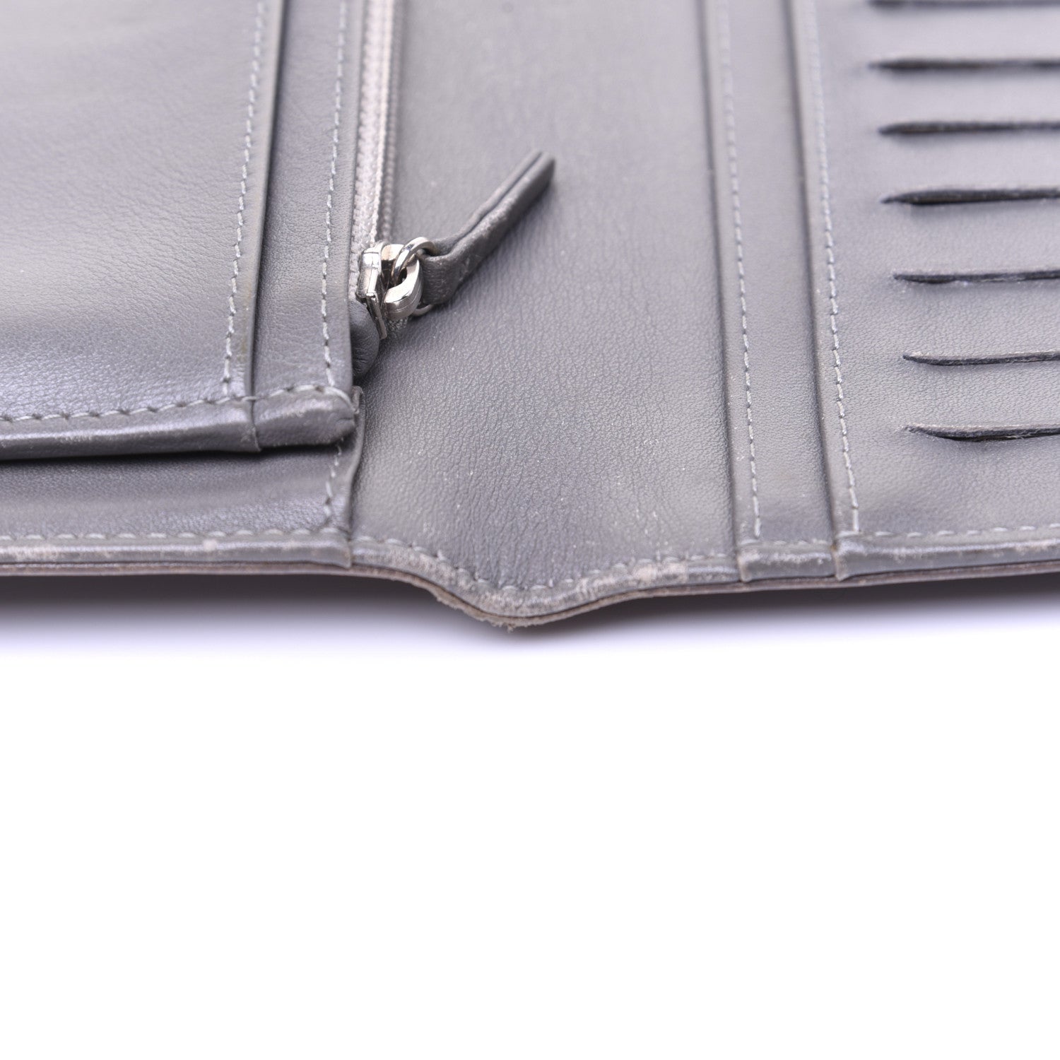 Chanel Caviar Sevruga Yen Wallet Lavender 24 of 26