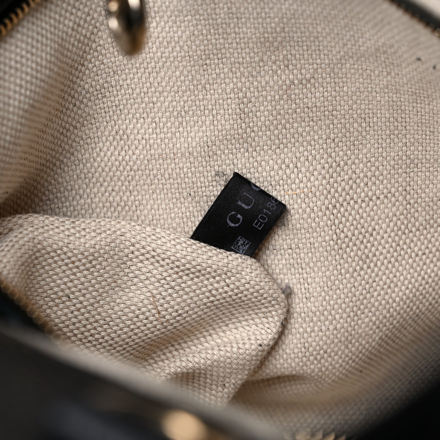 Pebbled Calfskin Medium Soho Chain Shoulder Bag Black