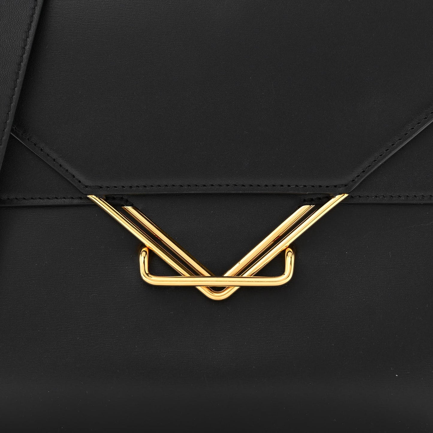 Box Calfskin Nappa Clip Bag Black