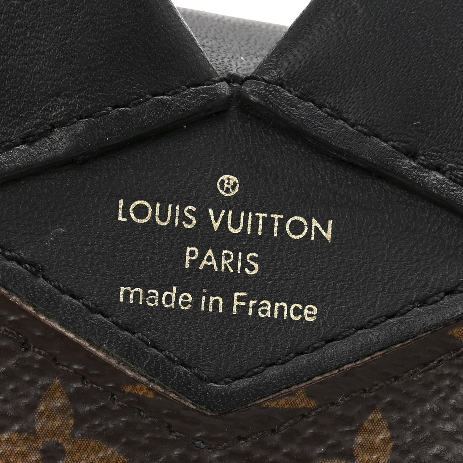 Louis Vuitton Monogram Mouse Earpods Case 4 of 9