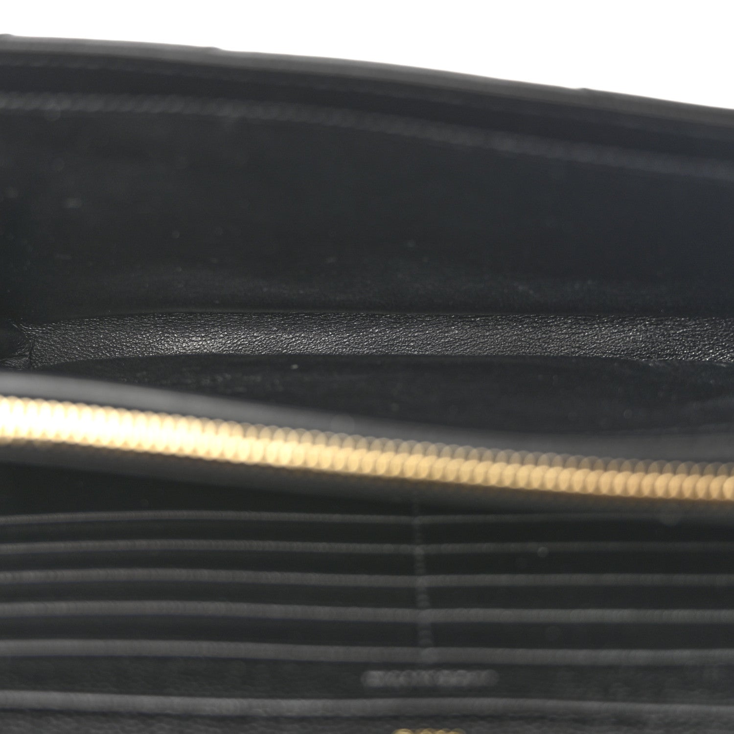 Saint Laurent Grain De Poudre Matelasse Chevron Monogram Chain Wallet Black 5 of 13
