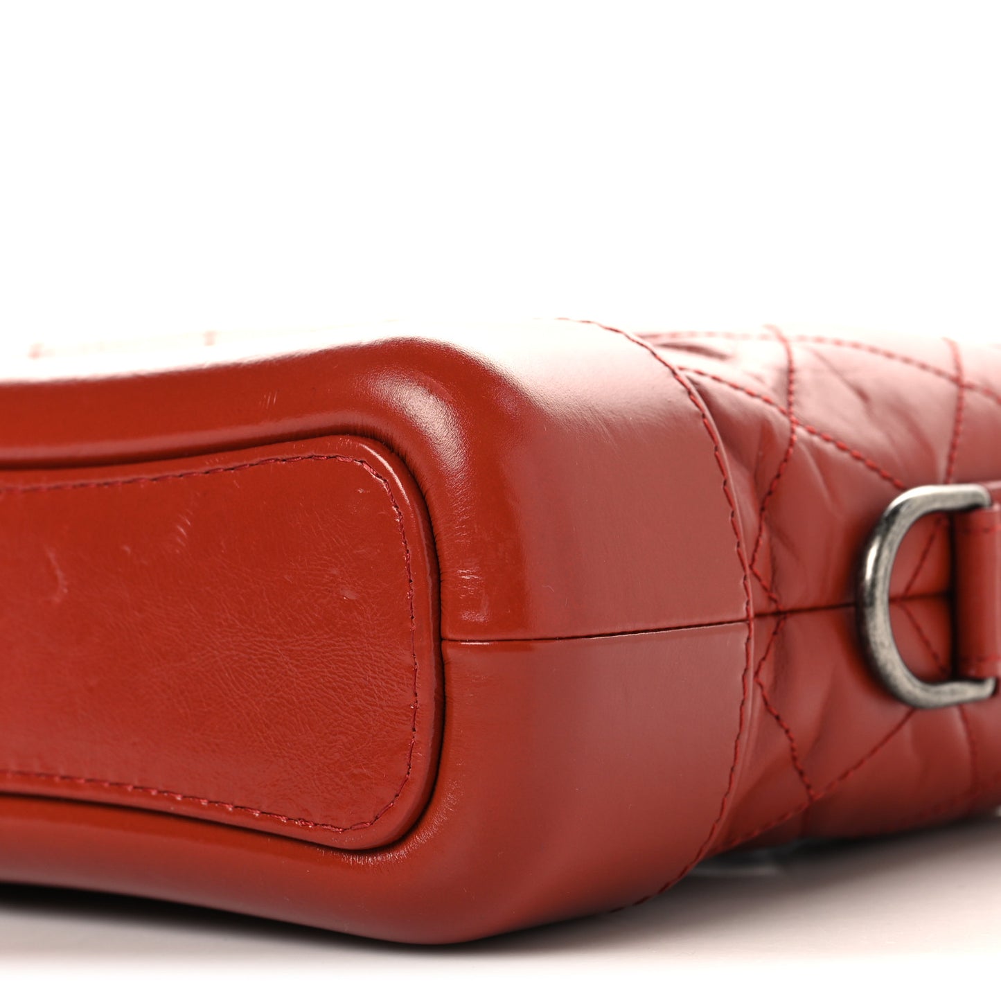 Aged Calfskin Quilted Small Gabrielle Hobo Red