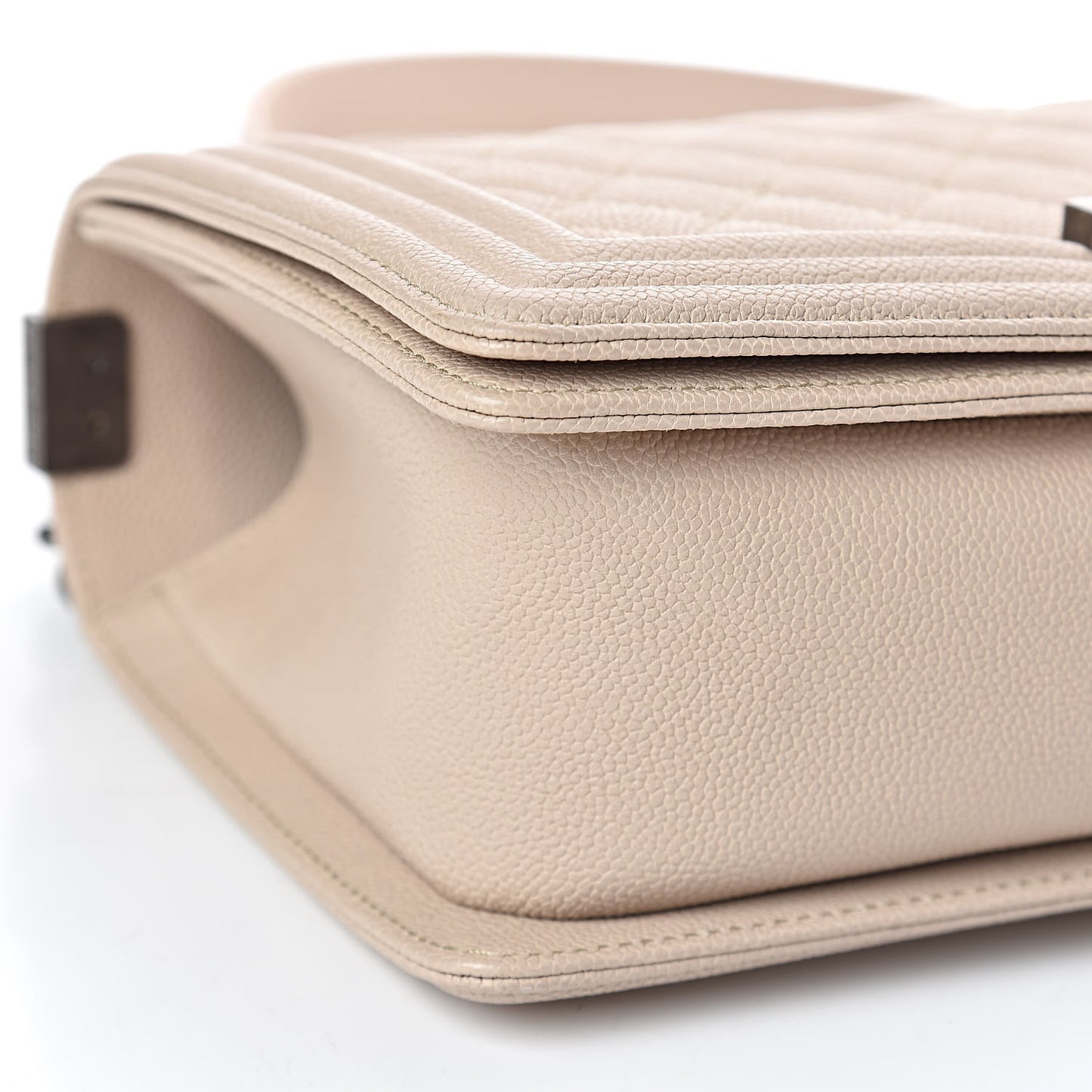 Caviar Quilted Medium Boy Flap Beige