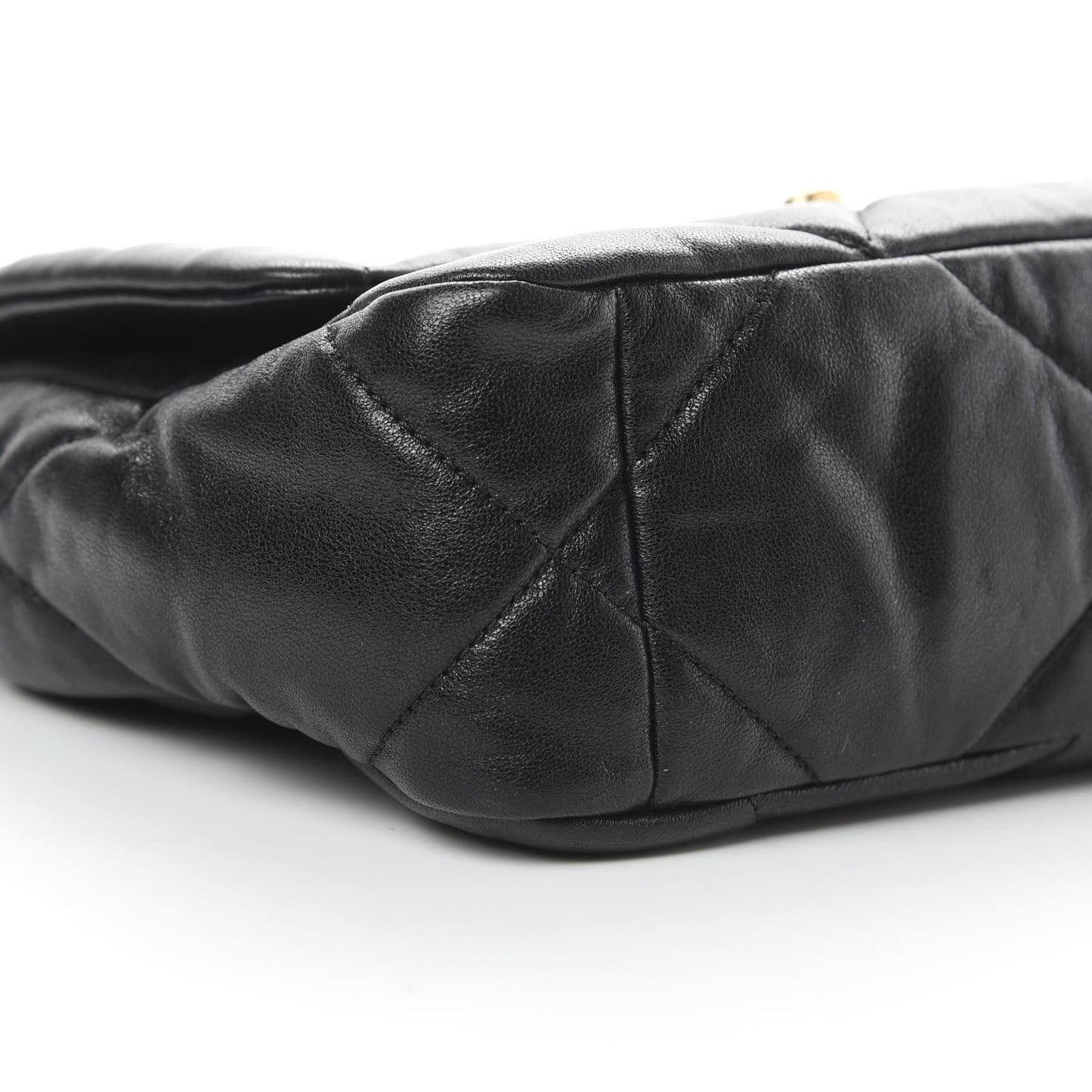 Goatskin Quilted Medium 19 Flap Black