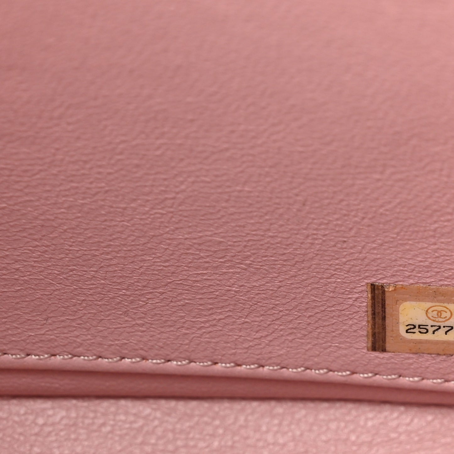 Caviar Quilted Medium Business Affinity Flap Light Pink