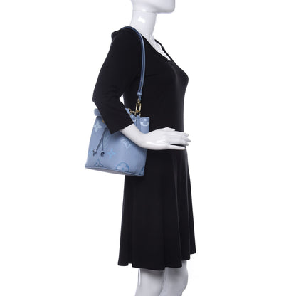 Louis Vuitton Empreinte Monogram Giant By The Pool Neonoe BB Summer Blue 2 of 11