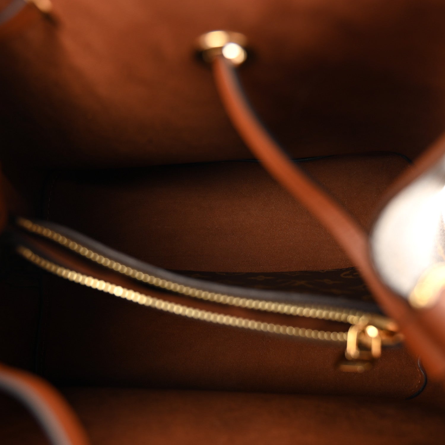 Louis Vuitton Monogram Neonoe MM Caramel 5 of 10
