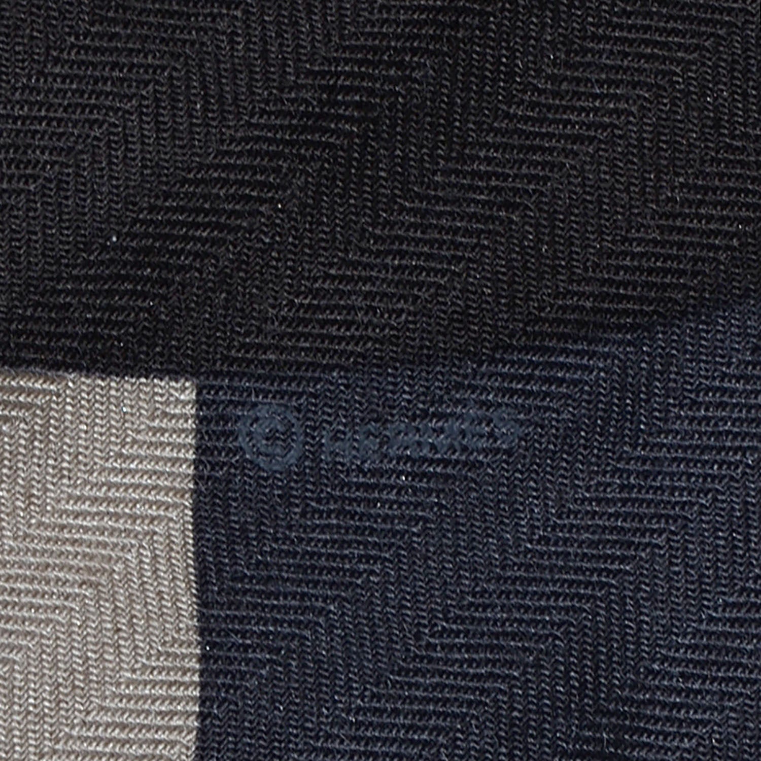 Hermes Cashmere Silk Perspective Cavaliere Scarf 100 Naturel Gris Rouge Profond 6 of 7