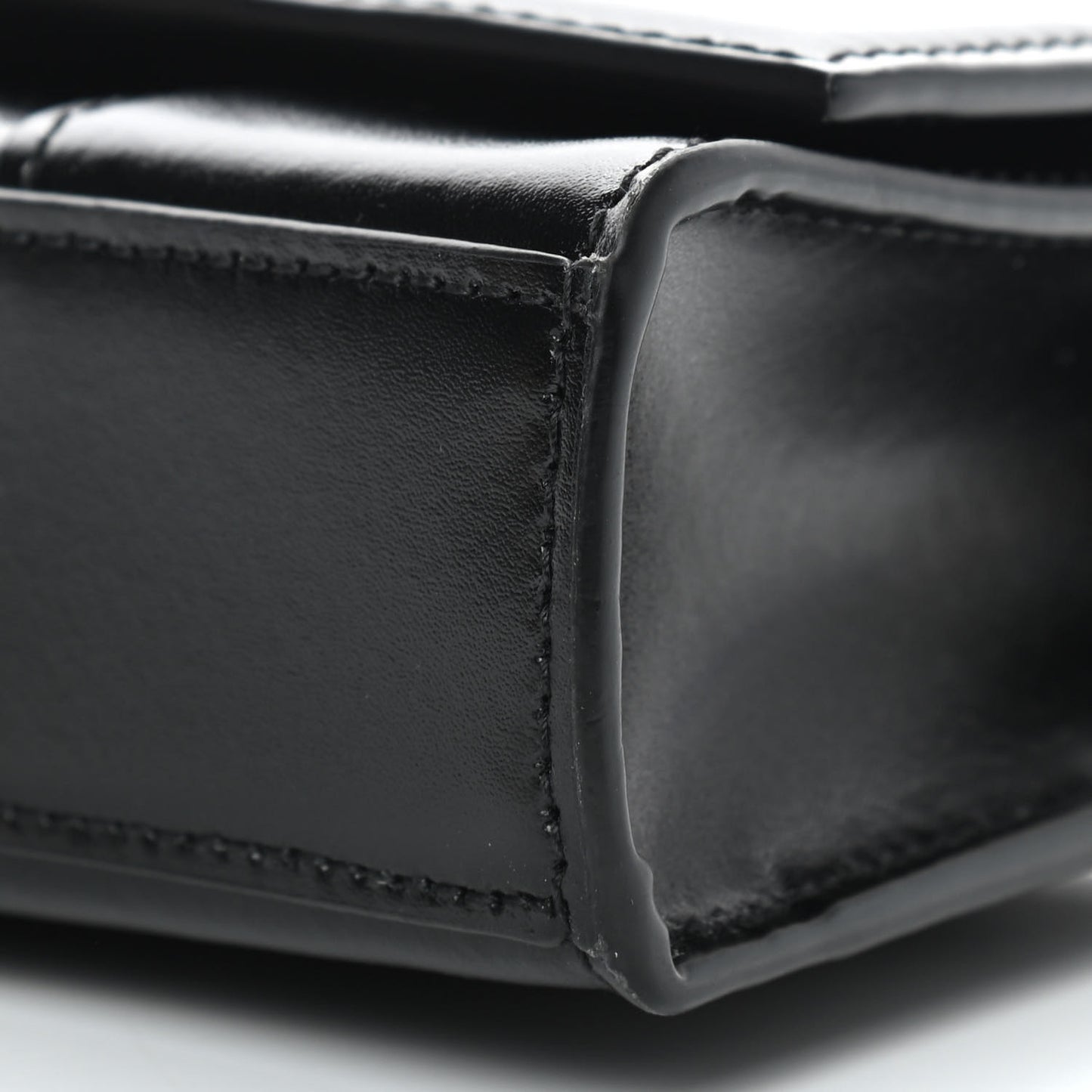 Shiny Box Calfskin Hourglass Chain Bag Black