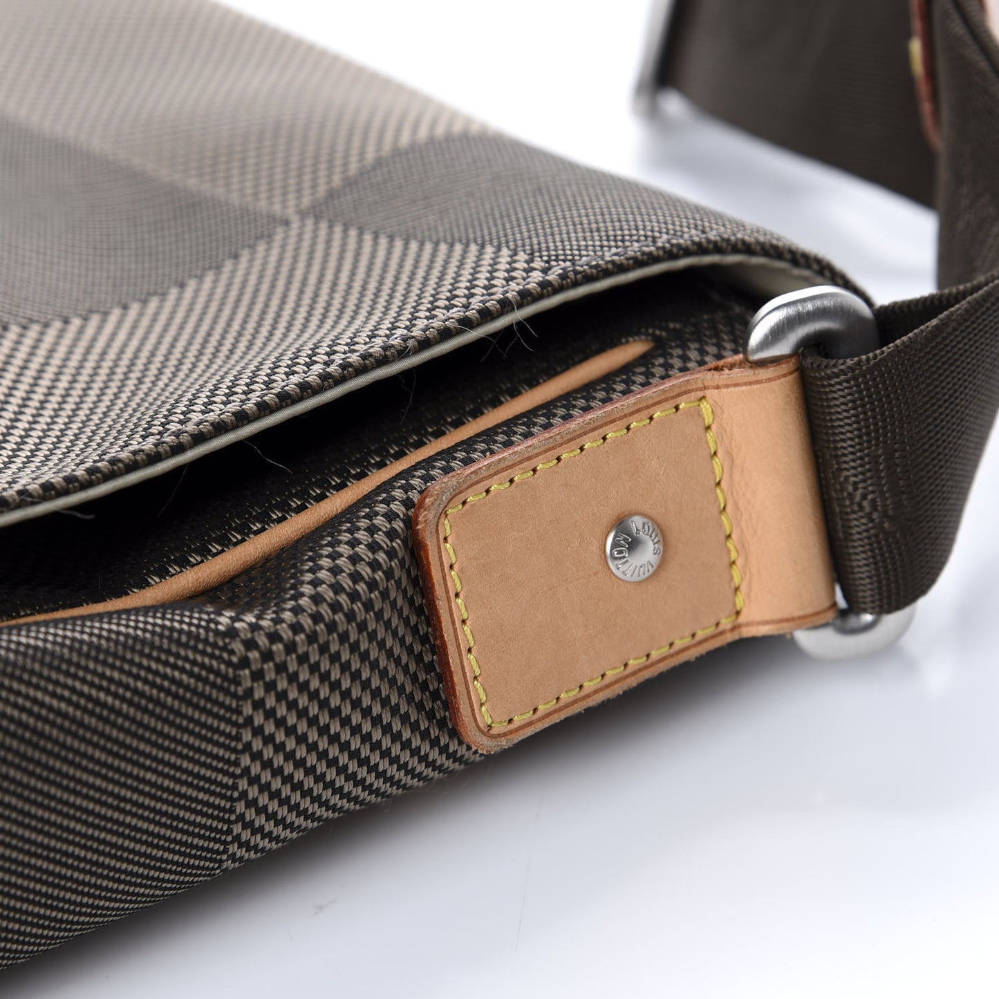 Damier Geant Messenger Bag Terre