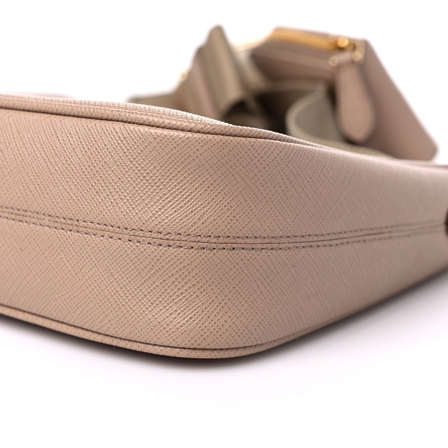 Prada Saffiano Lux Re-Edition 2005 Shoulder Bag Cammeo 9 of 10