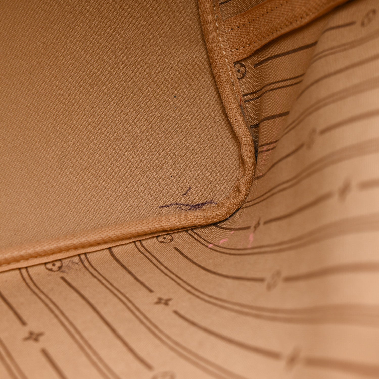 Louis Vuitton Monogram Neverfull MM 16 of 17