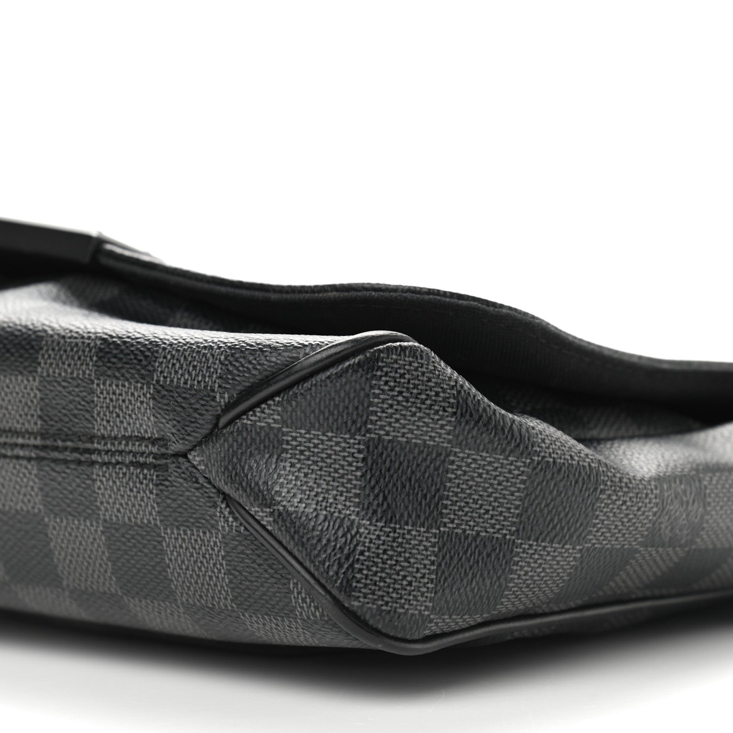 Louis Vuitton Damier Graphite District PM 10 of 11