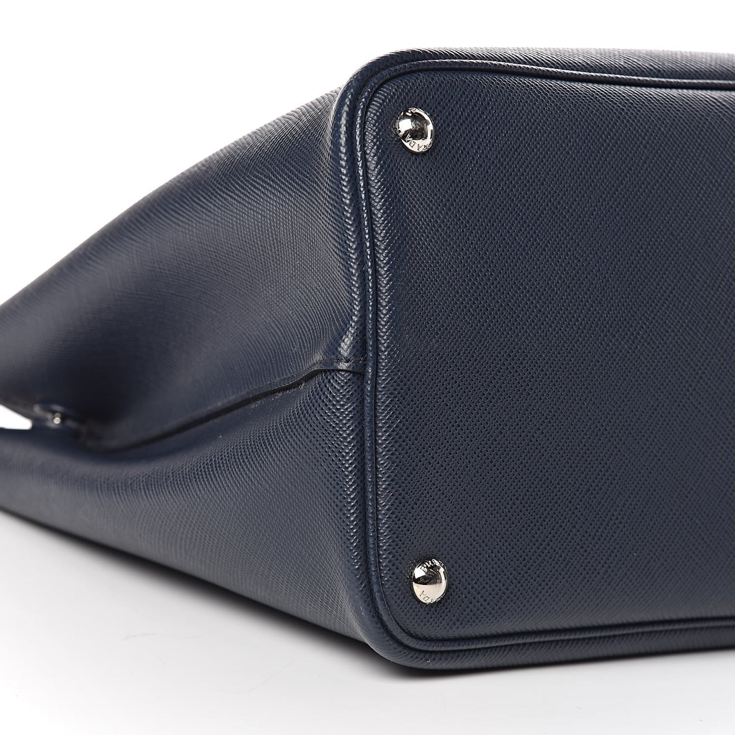 Saffiano Cuir Medium Double Handle Tote Baltico Astrale