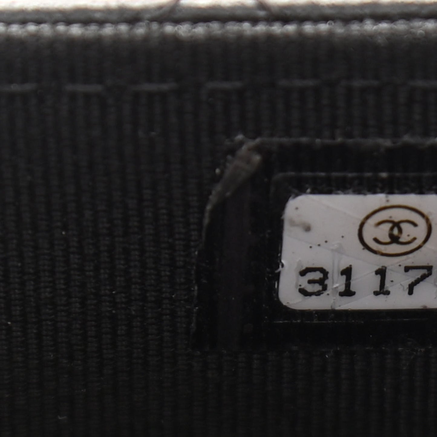 Grained Calfskin Quilted CC Box Wallet On Chain WOC Black